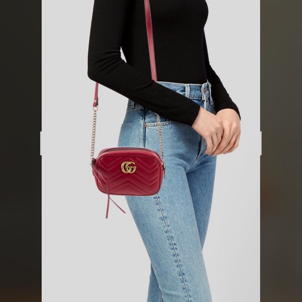 Gucci Red Crossbody Bag with Gold Accents - Picture 1 of 11